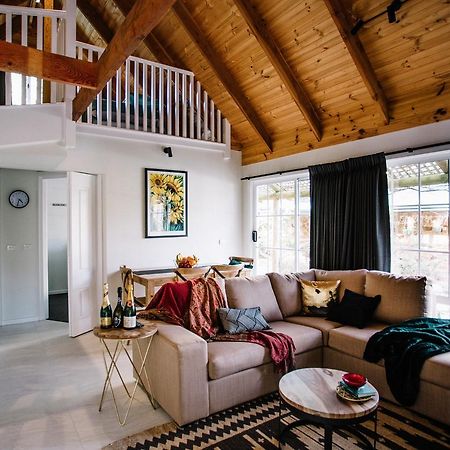 Wurrung B & B - The Cottage Woodend Ngoại thất bức ảnh