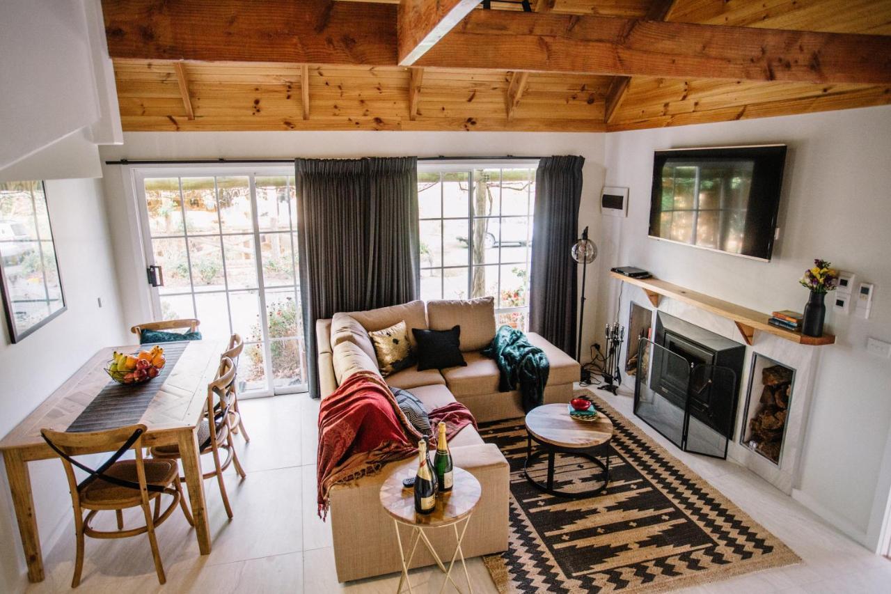 Wurrung B & B - The Cottage Woodend Ngoại thất bức ảnh