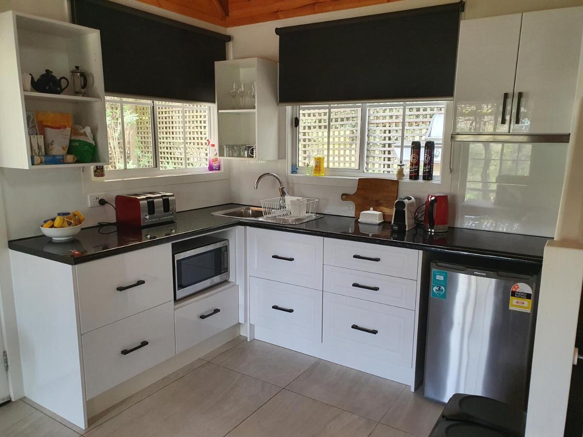 Wurrung B & B - The Cottage Woodend Ngoại thất bức ảnh