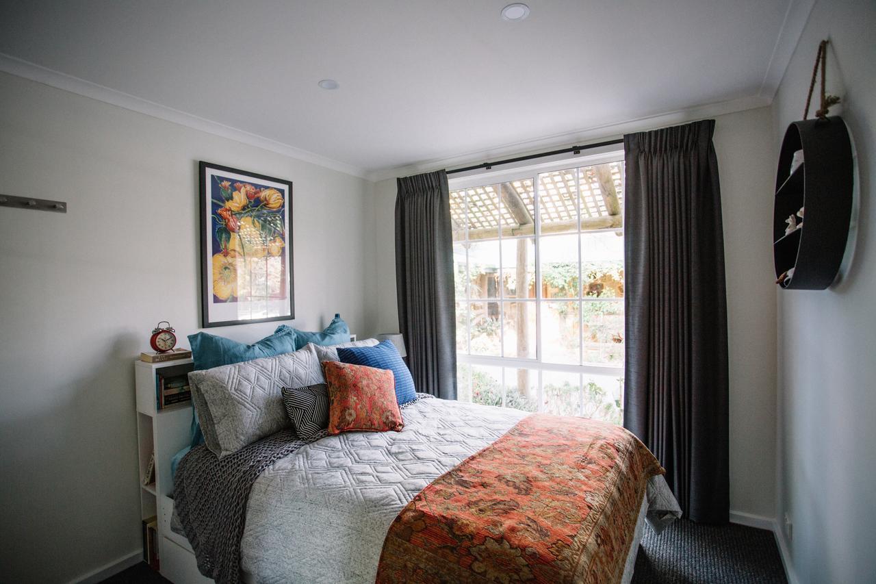 Wurrung B & B - The Cottage Woodend Ngoại thất bức ảnh